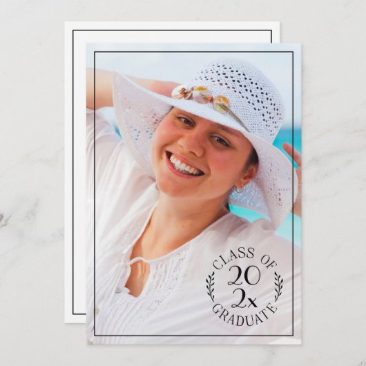 Klasse van 2025 Afstuderen foto Moderne typografie Aankondiging (Voorkant / Achterkant)