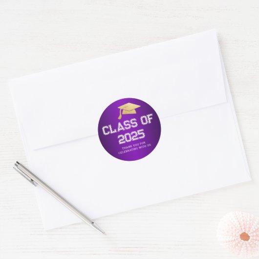 Klasse van 2025 Afstuderen Pet | Dank u Paarse Ronde Sticker (Envelop)