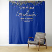 Klasse van 2025 afstuderen Royal Blue Gold Confett Wandkleed (In situ)