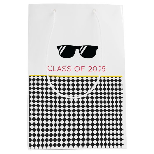 Klasse van 2025 Afstuderen Zonnebril Checker Fun Medium Cadeauzakje (Voorkant)