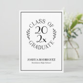 Klasse van 2025 Afstuderen zwart wit typografie Aankondiging (Staand voorkant)