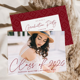 Klasse van 2025 Burgundy Script Graduation Party Kaart