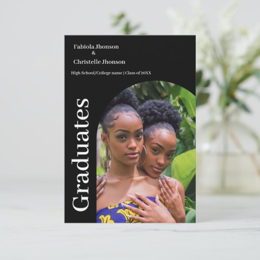 Klasse van 2025 Double afstuderen aankondiging (Staand voorkant)