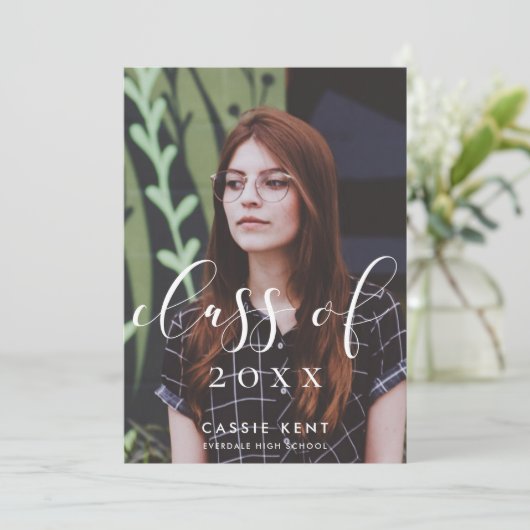 Klasse van 2025 elegante afstuderen foto aankondiging (Staand voorkant)
