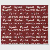 Klasse van 2025 Graduate's Name Dark Red en White Cadeaupapier (Vlak)