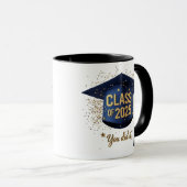 Klasse van 2025 Graduation Cap Mok – Blauw & Goud (Voorkant rechts)