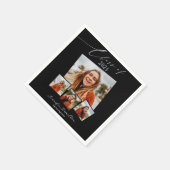 Klasse van 2025 Minimalistische Foto Afstudeerder  Servet (Hoek)