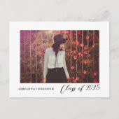 Klasse van 2025 Script Afstuderen Foto Elegant Uitnodiging Briefkaart (Voorkant)