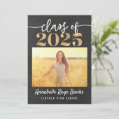 Klasse van 2025 Script Grey Chalk Printable Kaart (Staand voorkant)