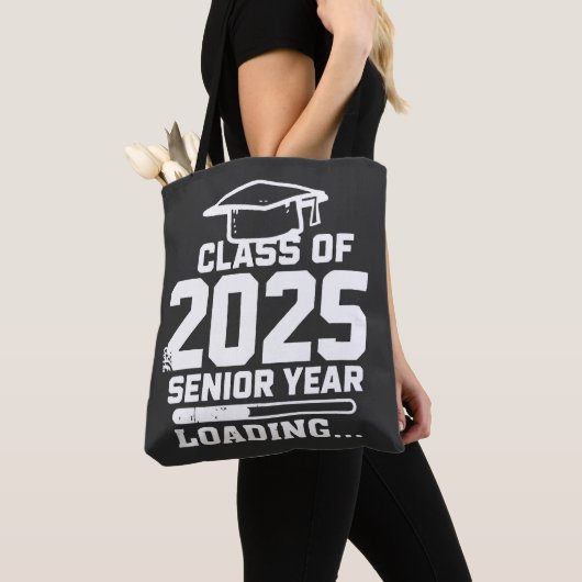 Klasse van 2025 Senior Year Loading Tote Bag (Dichtbij)