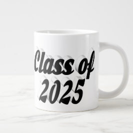Klasse van 2025 zwarte tekst afstuderen grote koffiekop