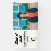 Klasse van 2025 zwarte typografie afstuderen foto spandoek (Verticaal)