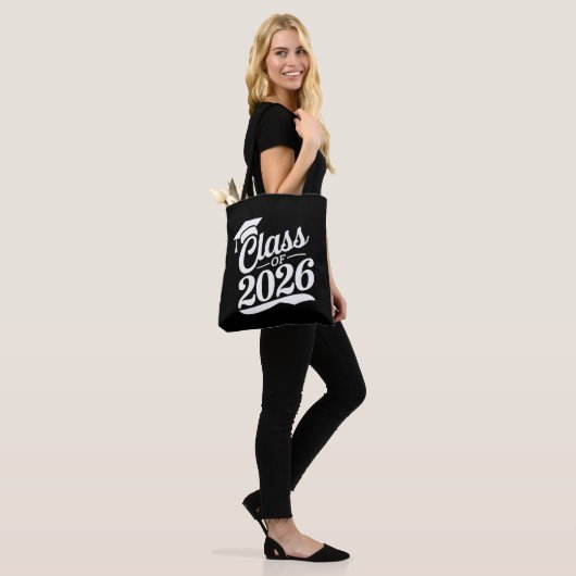 Klasse van 2026 Trots Afstuderen Afstuderen Tote Bag (Op model)