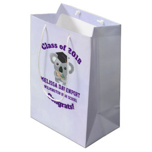 Klasse van 20xx Cute Koala Beer in Graduation Cap Medium Cadeauzakje