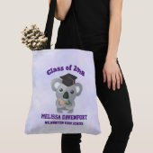 Klasse van 20xx Cute Koala Beer in Graduation Cap Tote Bag (Dichtbij)