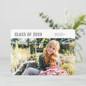 Klasse van 20XX Modern Minimalist Photo Afstuderen Aankondiging (Staand voorkant)