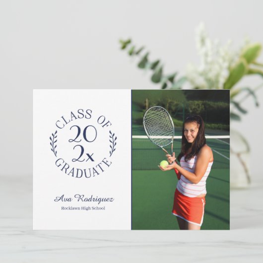 Klasse van het Afstuderen Klassieke 2 Afstuderen v Aankondiging (Staand voorkant)