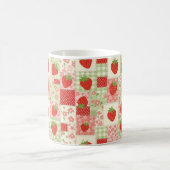 Klassiek Aardbeien Picknick Patchwork Patroon Koffiemok (Center)