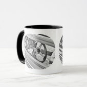 Klassiek auto Uitzicht in het raam van de bestuurd Mok (Voorkant links)