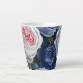 Klassiek barok Rozen bloemenontwerp Latte Mok (Voorkant)