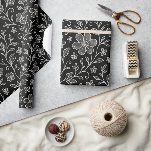Klassiek blad bloemmotief op grijs zwart cadeaupapier (Crafts)