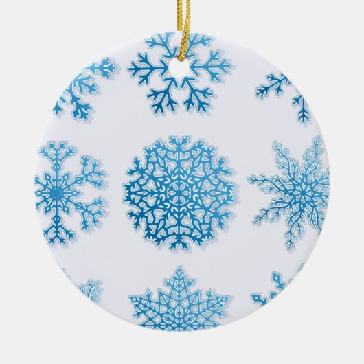 Klassiek blauw Snowflakes White Kerstannament Keramisch Ornament (Voorkant)