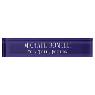 Klassiek blauwe kleur elegante serif lettertype mi naambordje