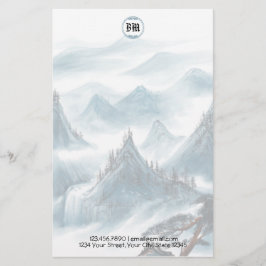 Klassiek briefpapier met blauwe witte bergen er op