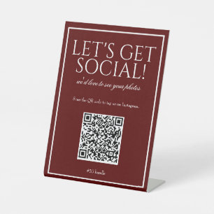 Klassiek eenvoudig diep rood QR-code sociaal media Reclamebord Met Voetstuk