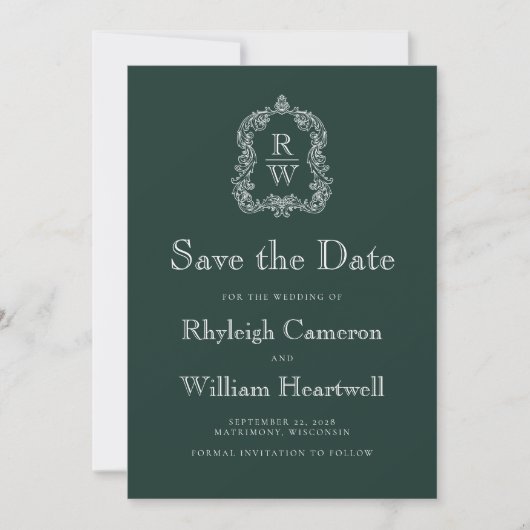 Klassiek Forest Green Monogram Crest Script Save The Date (Voorkant)
