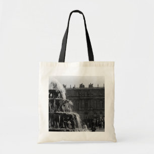 Klassiek Frans paleis Versailles Piramide fontein Tote Bag
