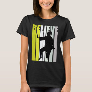 Klassiek Geel Retro Dames Geloof Karate Motivatie T-shirt