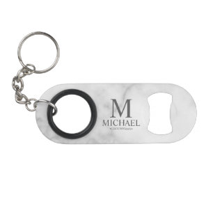 Klassiek gepersonaliseerd bruidsjonker monogram en mini flessenopener
