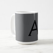 Klassiek grijs eenvoudig monogram naam initiaal koffiemok (Voorkant links)
