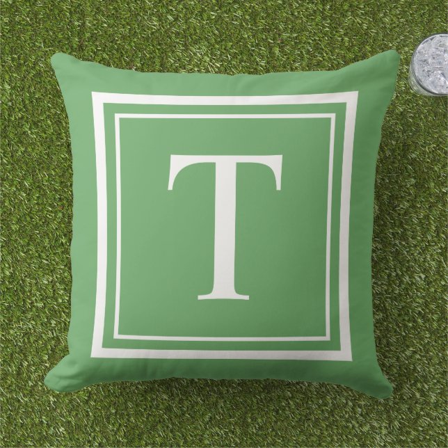 Klassiek groen wit vierkant frame monogram buitenkussen (Gras)