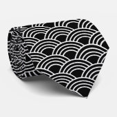 Klassiek Japans Seigaiha-golfpatroon in monochroom Stropdas (Opgerold)