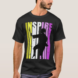 Klassiek Karate Inspireren Mooie Kleuren Inspirere T-shirt