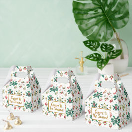 Klassiek kerstpatroon met ornamenten en hulst bedankdoosjes