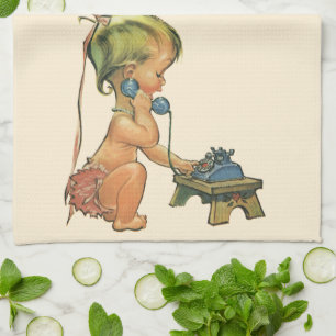 Klassiek kind Cute blond meisje pratend op speelgo Theedoek