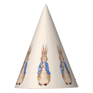 Klassiek konijn met beige achtergrond feesthoedjes