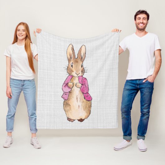 Klassiek konijn met roze jasje fleece deken (In situ)