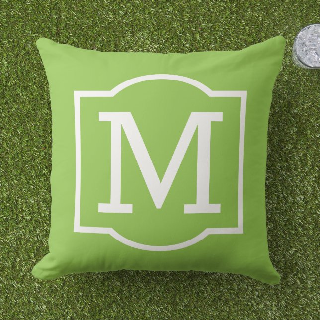 Klassiek Lime Groen Wit Bracket Monogram Buitenkussen (Gras)