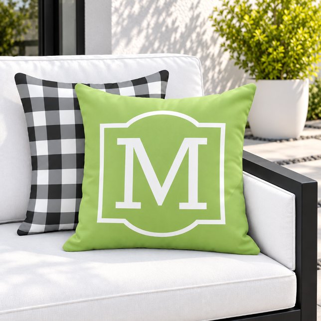 Klassiek Lime Groen Wit Bracket Monogram Buitenkussen (Creator heeft geüpload)