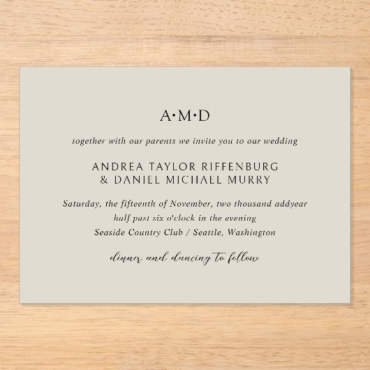 Klassiek Monogram Beige Formele Elegante Bruiloft Acryl Uitnodigingen (Voorkant)