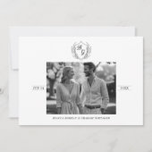 Klassiek monogram  kam zwart-wit save the date (Voorkant)