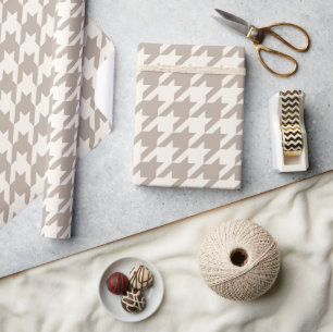 Klassiek neutraal ivoor taupe houndstooth patroon cadeaupapier