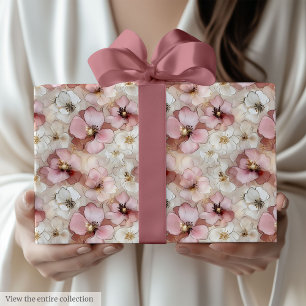 Klassiek poederroze en gouden bloemmotief inpakpap cadeaupapier