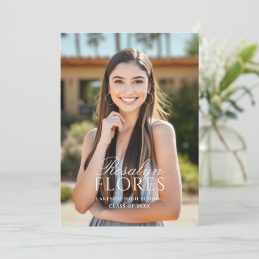 Klassiek wit kalligrafie Afstuderen Aankondiging (Staand voorkant)