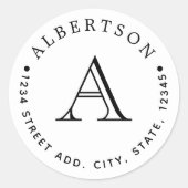 Klassiek zwart monogram familienaam retouradres ronde sticker (Voorkant)