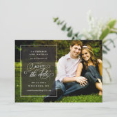 Klassiek zwart-wit elegante scriptuur bruiloft save the date (Staand voorkant)